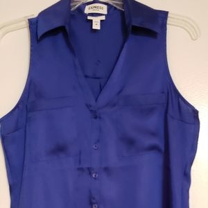 Sleeveless shirt